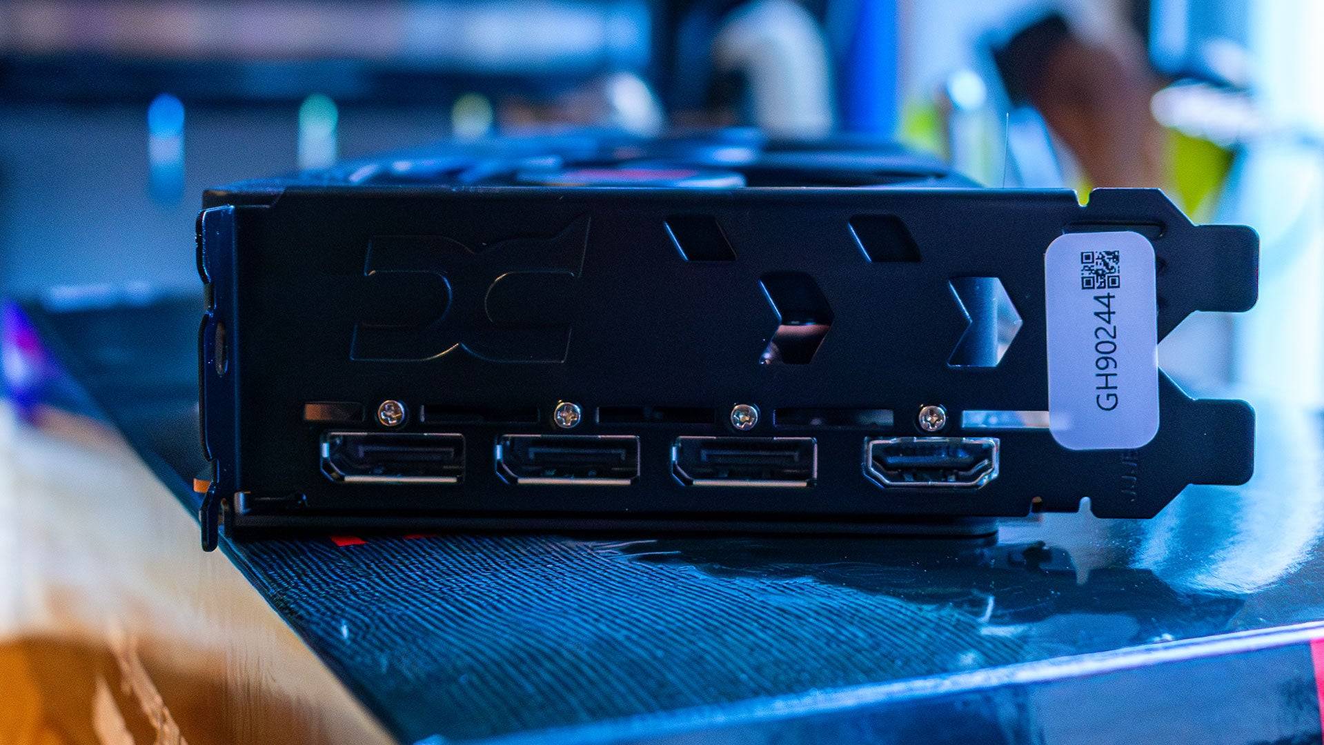 AMD RX 9070 XT 显卡评测：性能实测